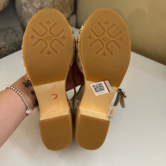 UGG Janie Antique Leather Clog Sandals Size 6 - Picture 10 of 10